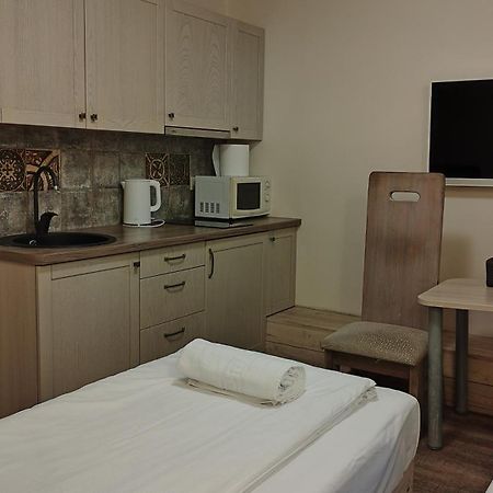 Kubu Ground Floor Rooms Klaipėda Exterior foto